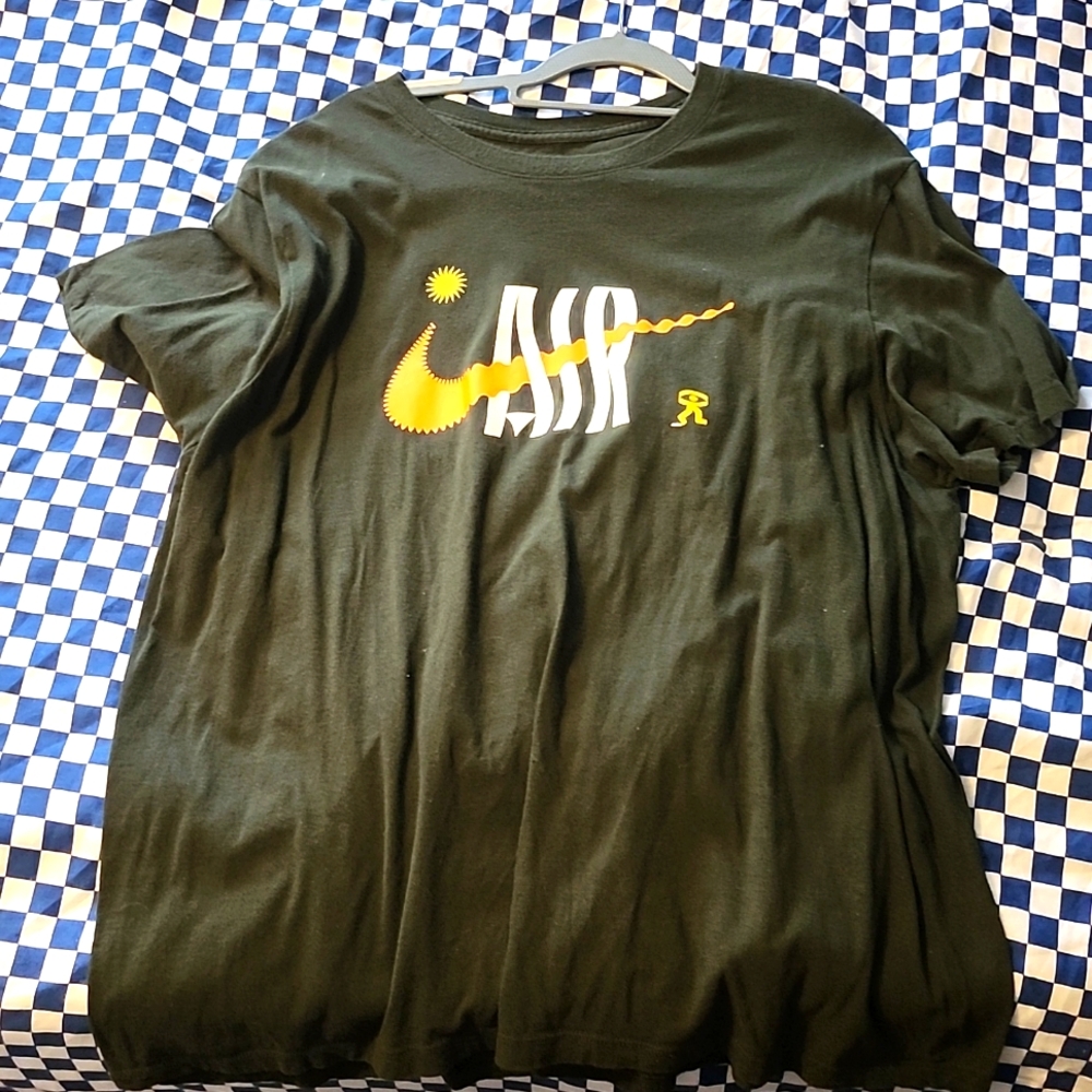 Nike short sleeve